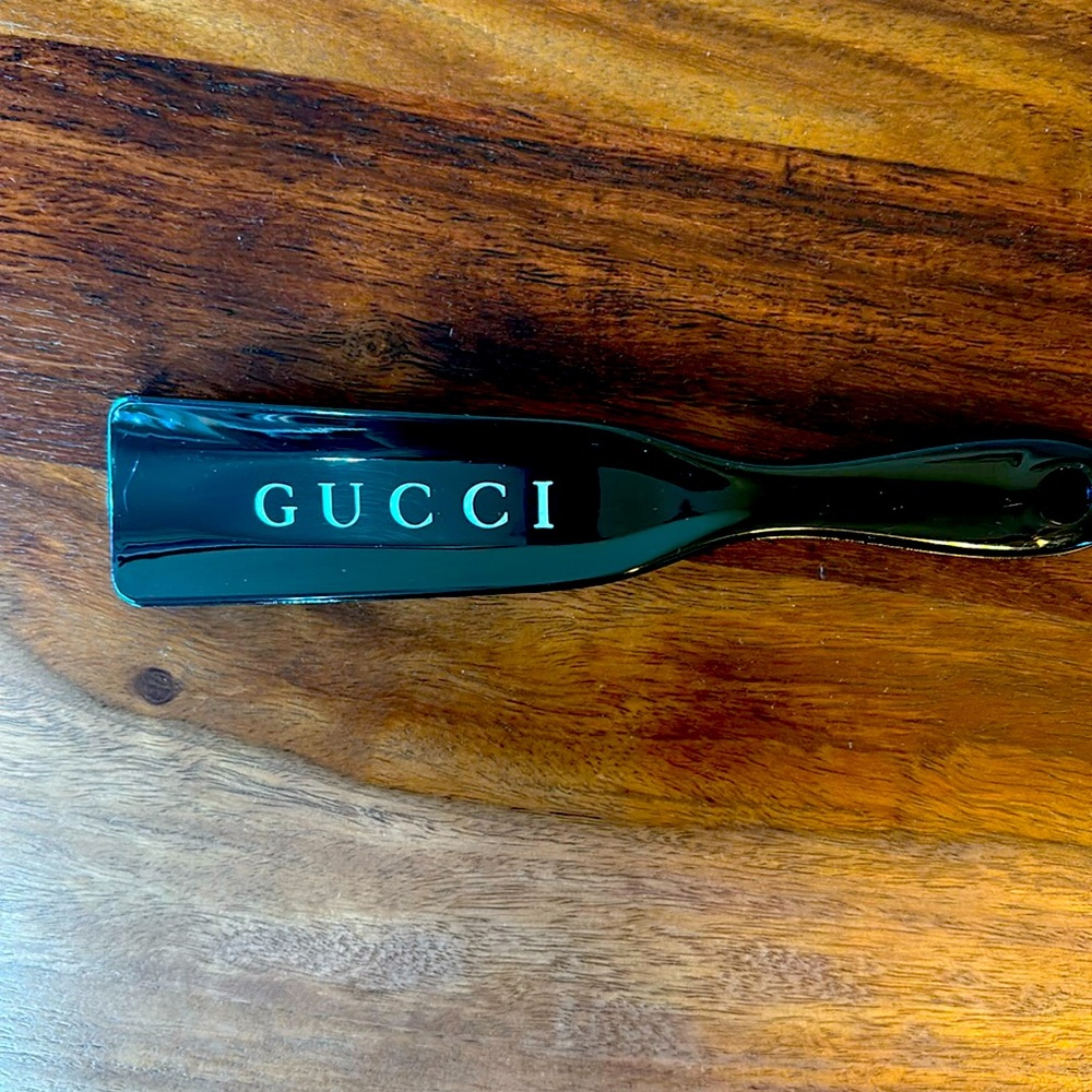 7” Gucci Shoe Horn